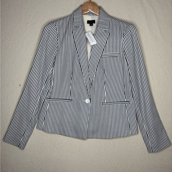 Ann Taylor factory women’s size 6/6P suit set NWT - Picture 2 of 9